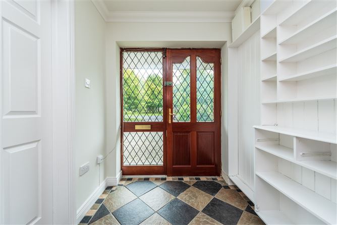 https://photos-a.propertyimages.ie/media/5/6/4/4956465/4b75810d-eafb-49de-8797-5c6635b3d731_l.jpg