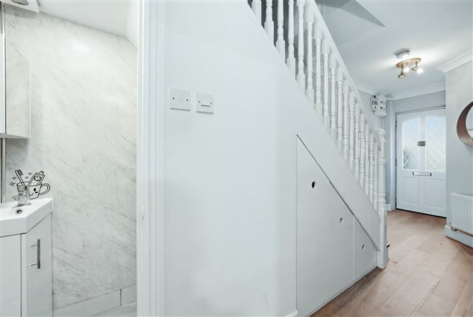 2 Charlestown Green, Finglas, Dublin 11