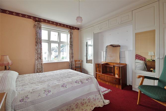 74 Dollymount Avenue, Clontarf, Dublin 3