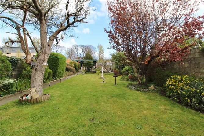 74 Dollymount Avenue, Clontarf, Dublin 3