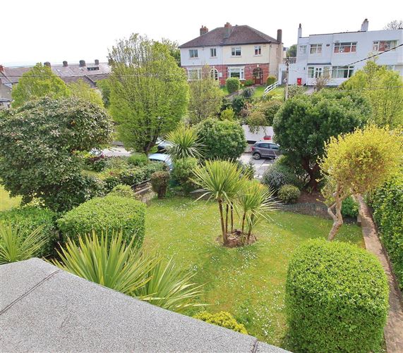 74 Dollymount Avenue, Clontarf, Dublin 3