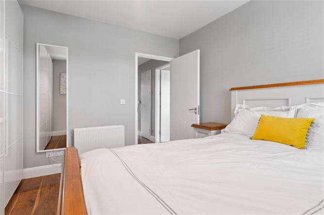 4 Burton House, Custom House Square, Mayor Street Lower, IFSC