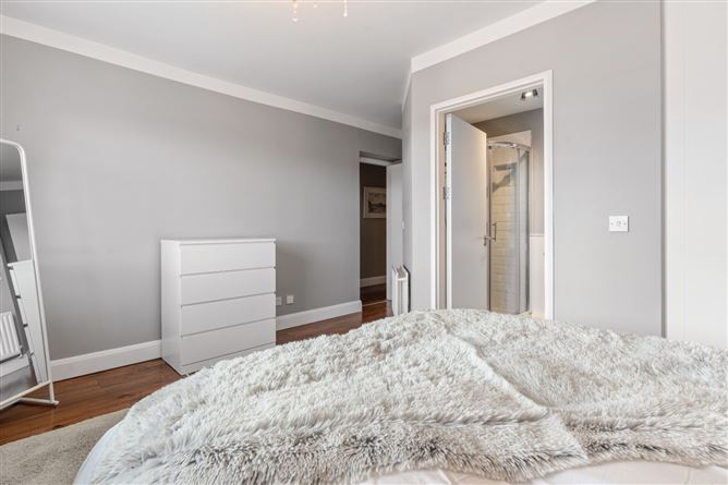 4 Burton House, Custom House Square, Mayor Street Lower, IFSC