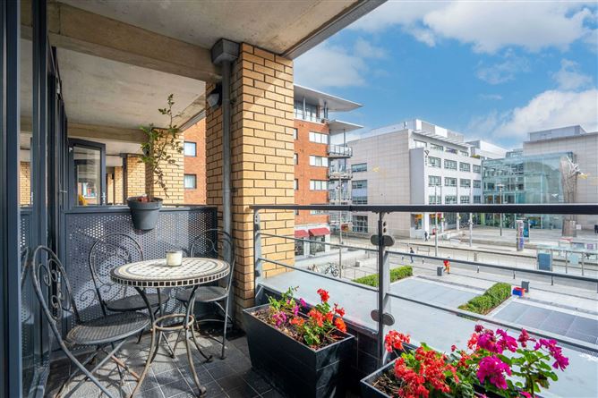 4 Burton House, Custom House Square, Mayor Street Lower, IFSC