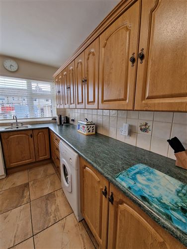 31 Church Drive, Clarecastle, Ennis, Co. Clare