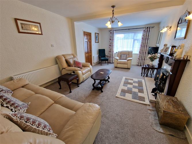 31 Church Drive, Clarecastle, Ennis, Co. Clare