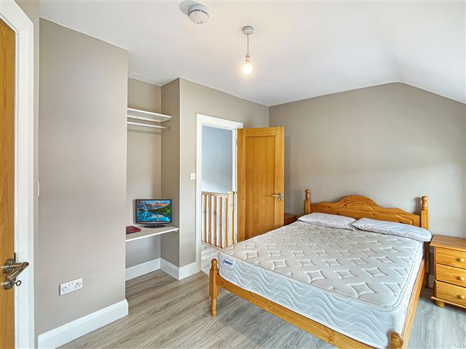 100 Bohermore, Galway