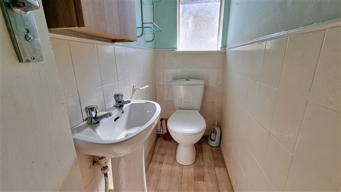 10 Taney Grove, Goatstown,   Dublin 14