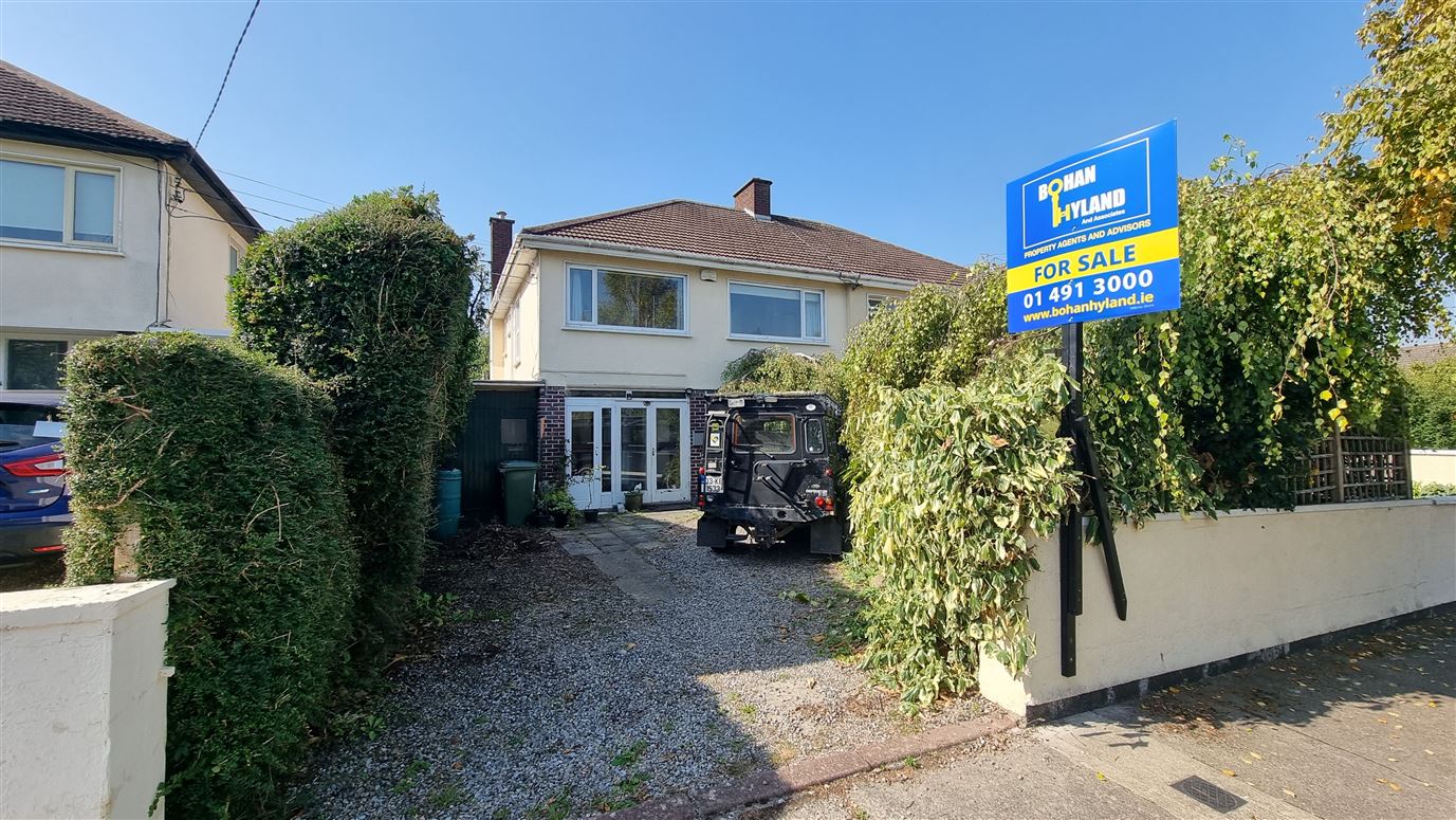10 Taney Grove, Goatstown,   Dublin 14