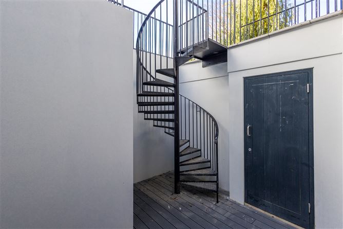 35 Mount Pleasant Square, Ranelagh, Dublin 6