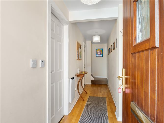6 Clifden Court, Bridge Street, Clifden, Galway