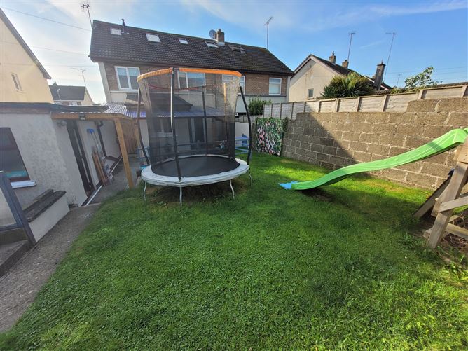 241 Brookville, Drogheda, Louth