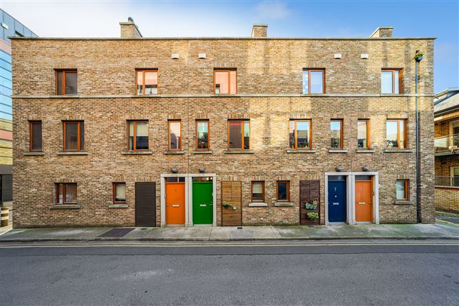 17 STRAND STREET LITTLE, Smithfield, Dublin 7