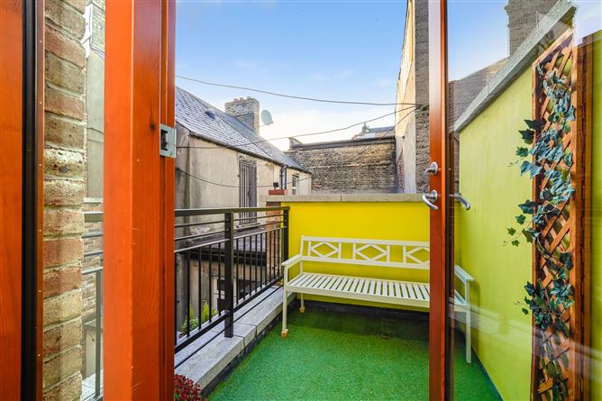 17 STRAND STREET LITTLE, Smithfield, Dublin 7