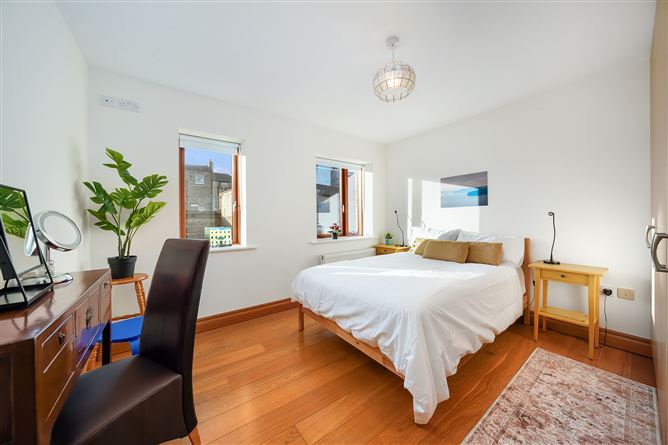 17 STRAND STREET LITTLE, Smithfield, Dublin 7