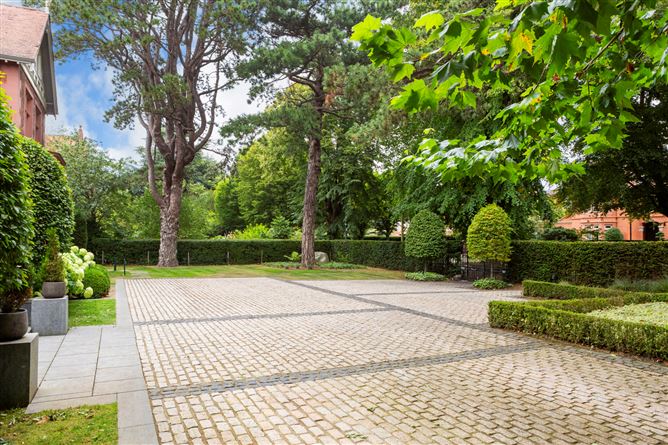 Coolbeg, 14 Shrewsbury Road, Ballsbridge, Dublin 4