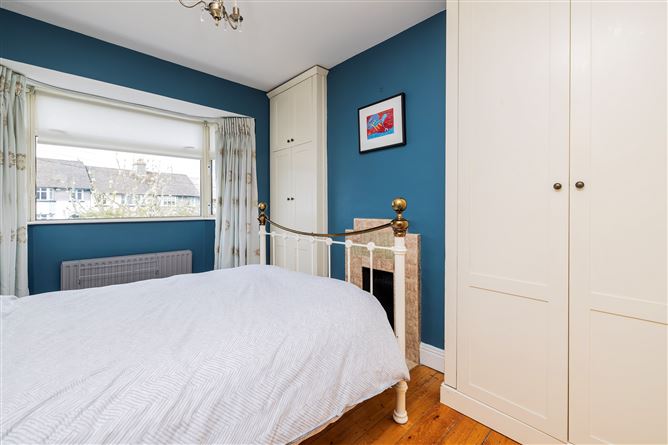 https://photos-a.propertyimages.ie/media/5/6/5/4922565/51856871-8923-4edf-a740-db7f7ccb5856_l.jpg