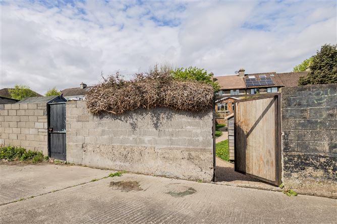 https://photos-a.propertyimages.ie/media/5/6/5/4922565/51856871-8923-4edf-a740-db7f7ccb5856_l.jpg
