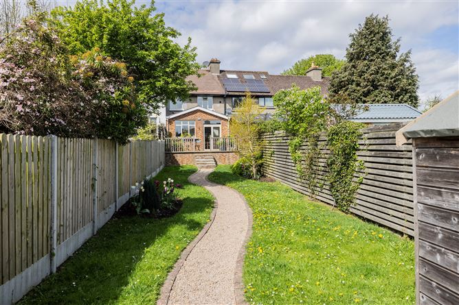 https://photos-a.propertyimages.ie/media/5/6/5/4922565/51856871-8923-4edf-a740-db7f7ccb5856_l.jpg