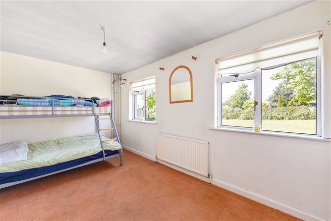 2 Hill Drive, Malahide, Co.Dublin