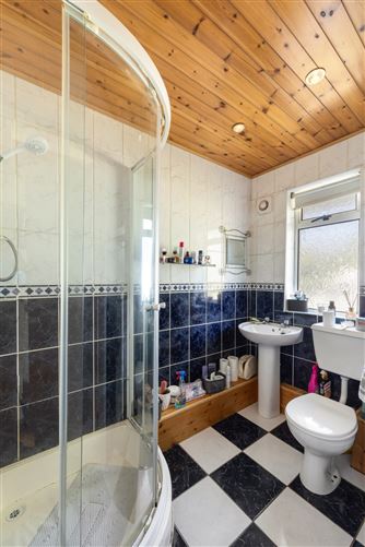 2 Hill Drive, Malahide, Co.Dublin