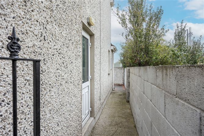 42 Millwood Park, Edenmore, Dublin 5