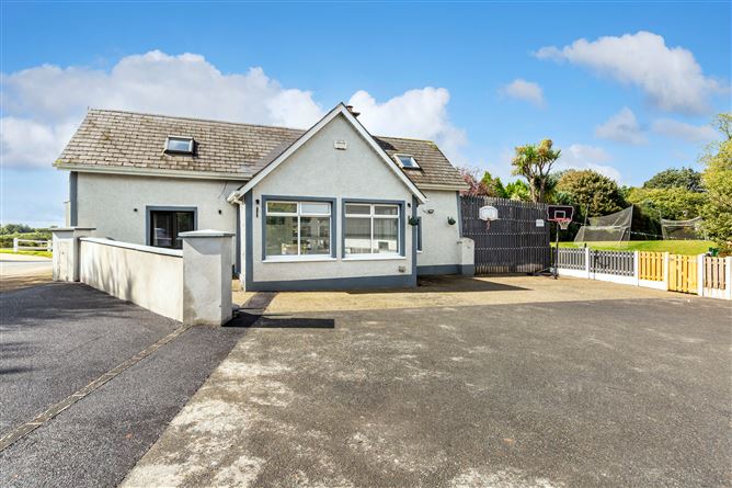 "Staples Cottage", Ballaghablake, Curracloe, Wexford
