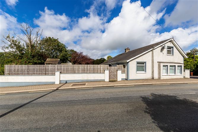 "Staples Cottage", Ballaghablake, Curracloe, Wexford