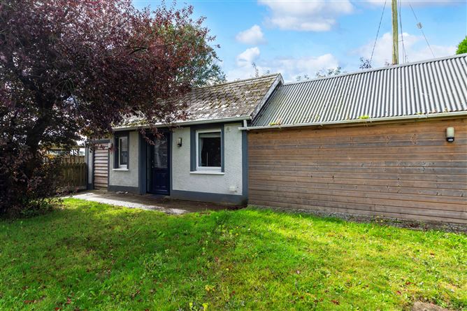 "Staples Cottage", Ballaghablake, Curracloe, Wexford