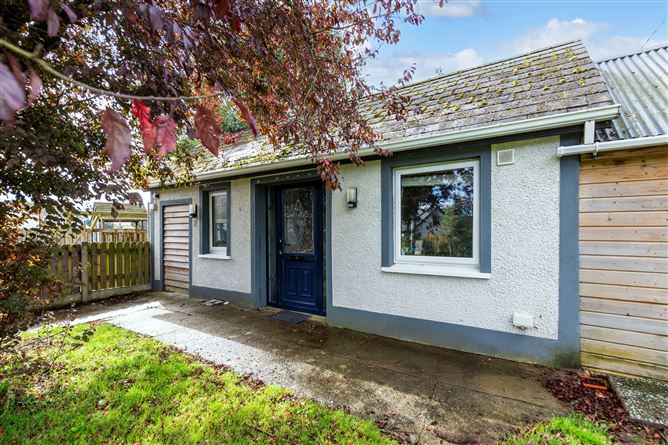 "Staples Cottage", Ballaghablake, Curracloe, Wexford