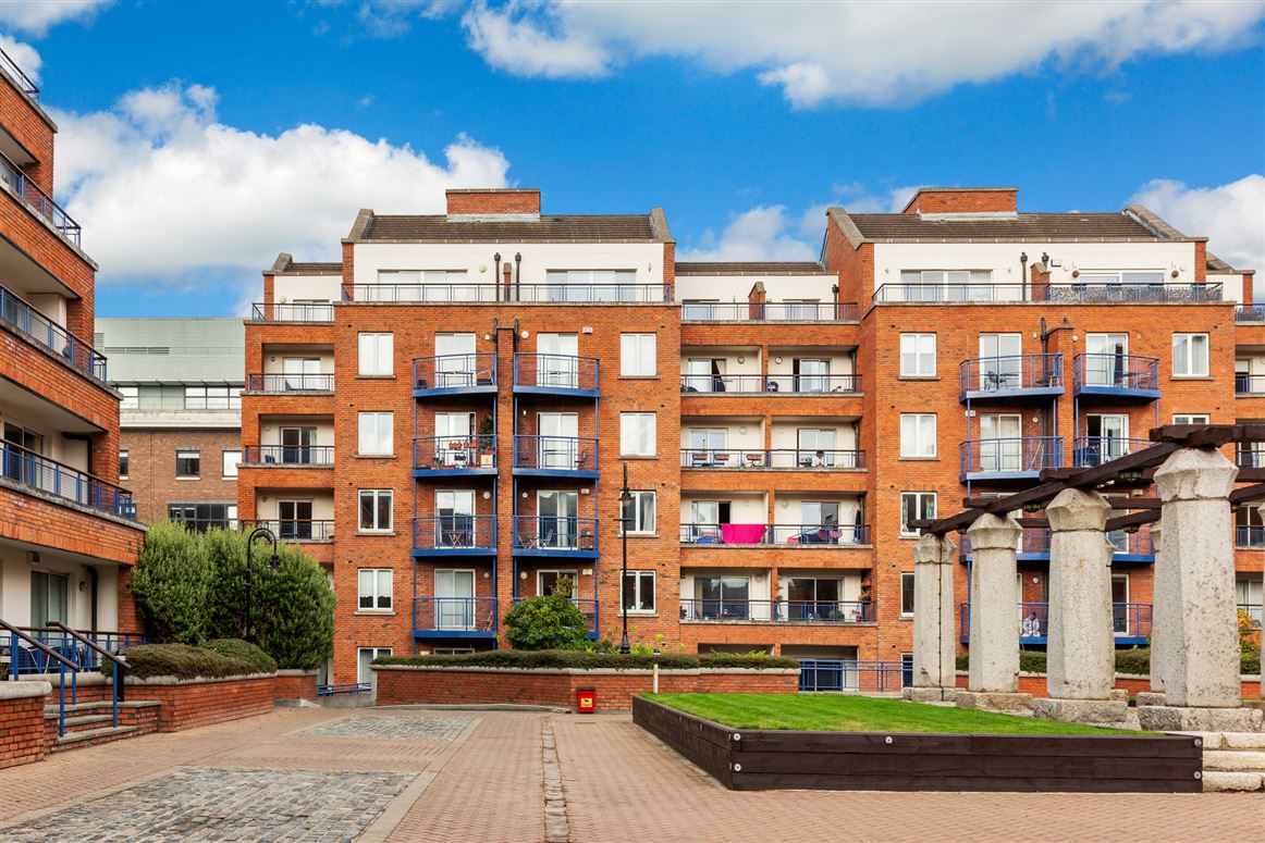 62 Eagle Island, Custom House Harbour, IFSC, Dublin 1