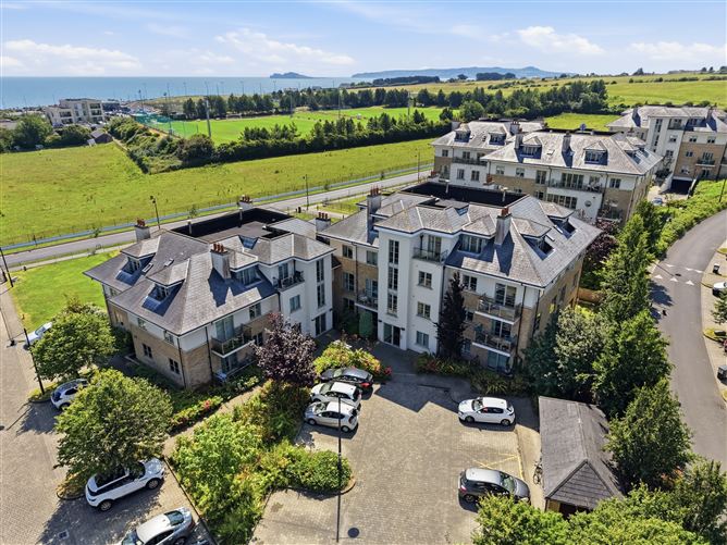 Photo 16 of 22 — 14 The Lighthouse, The Crescent, Robswall, Malahide, County Dublin