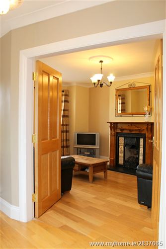 27 Warrenstown Lawn, Blanchardstown, Dublin15, Blanchardstown,   Dublin 15