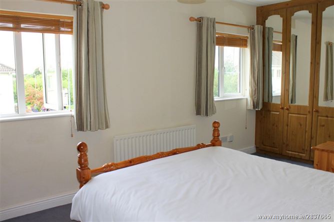 27 Warrenstown Lawn, Blanchardstown, Dublin15, Blanchardstown,   Dublin 15