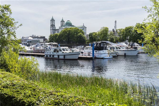 Abbey House, Coosan Road, Athlone, Co. Westmeath
