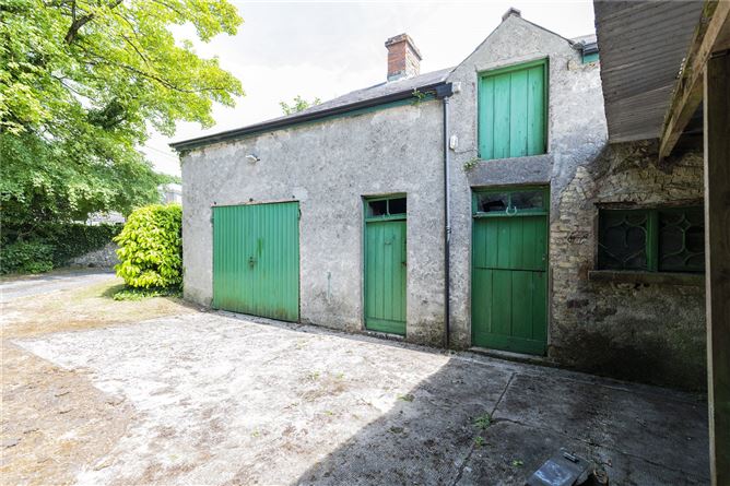 Abbey House, Coosan Road, Athlone, Co. Westmeath