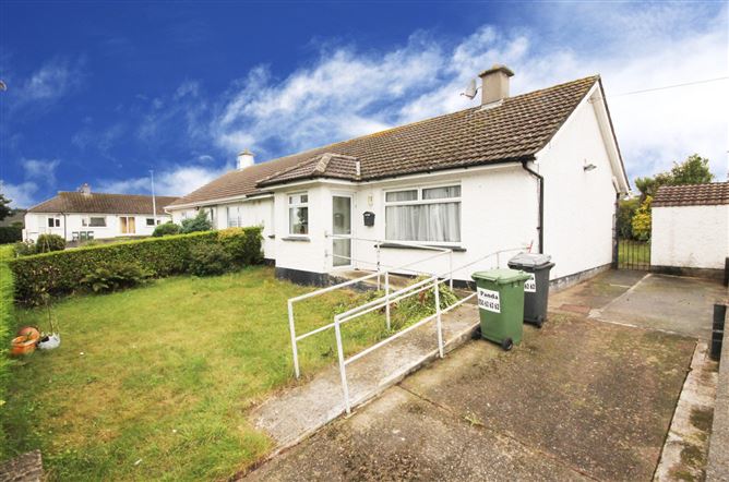 7 New Vale Crescent, Shankill, Dublin 18