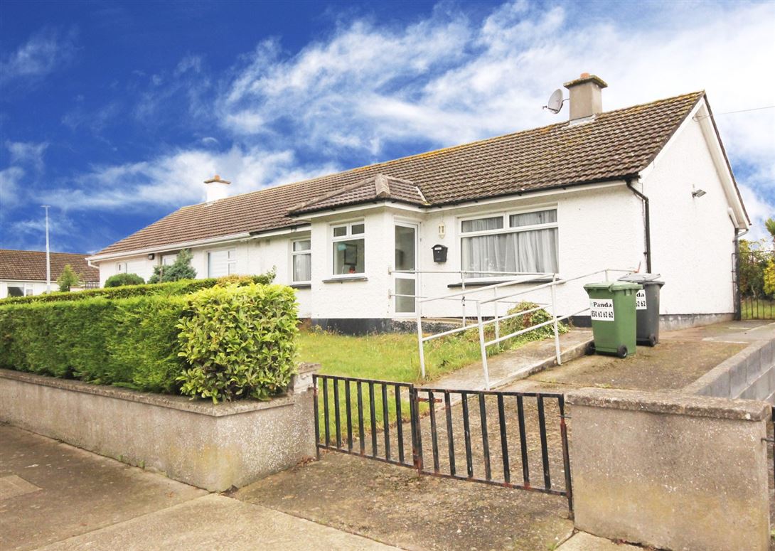 7 New Vale Crescent, Shankill, Dublin 18
