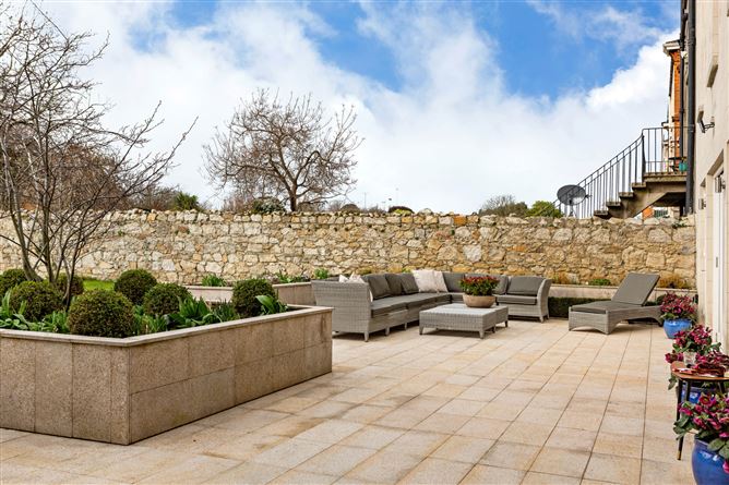 Cratloe, 77 Merrion Road, Ballsbridge, Dublin 4
