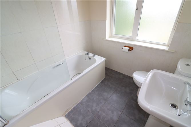 4 Waterpark Avenue, Waterpark, Carrigaline, Cork