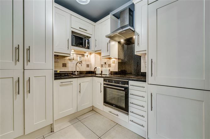 Photo 7 of 28 — 72 Shanagarry, Milltown, Dublin 6
