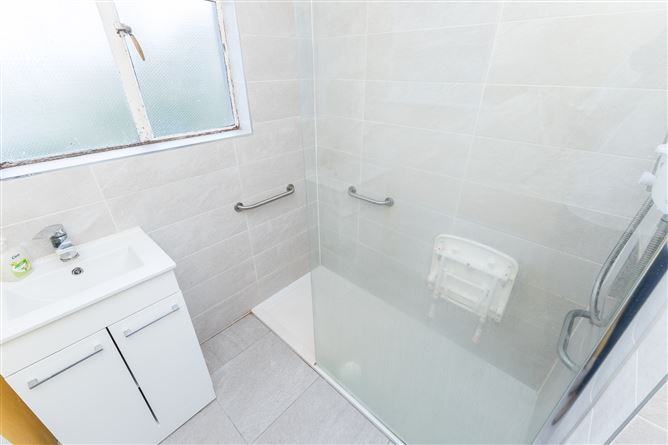 110 Kincora Grove, Clontarf, Dublin 3