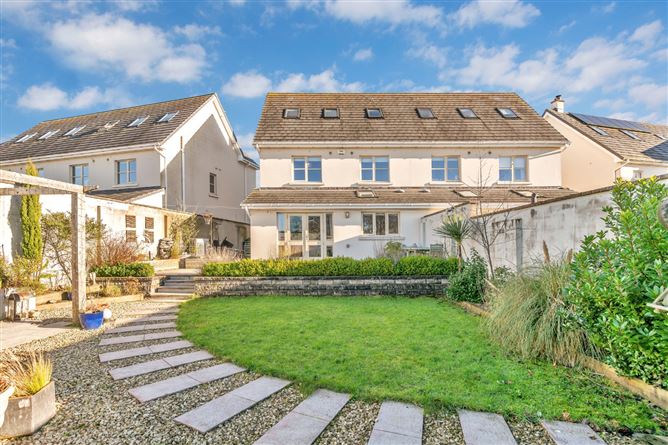 24 The Crescent, Pipers Hill, Naas, Co. Kildare