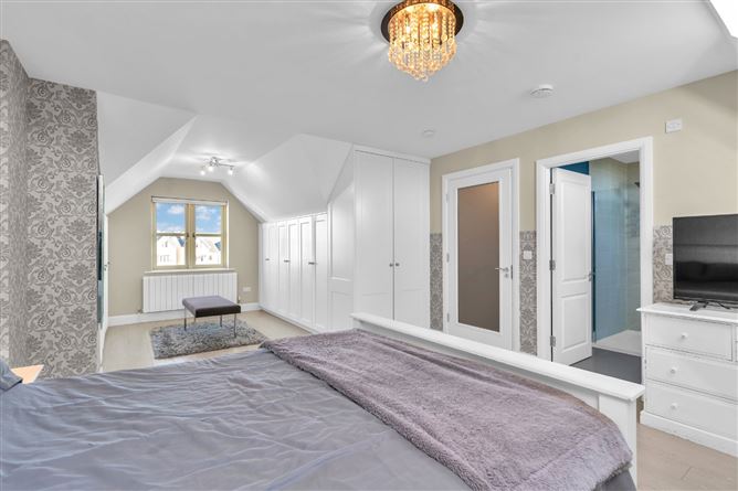 24 The Crescent, Pipers Hill, Naas, Co. Kildare