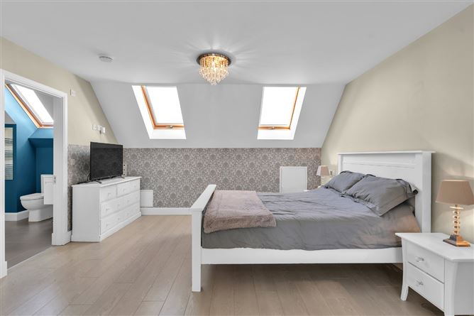 24 The Crescent, Pipers Hill, Naas, Co. Kildare