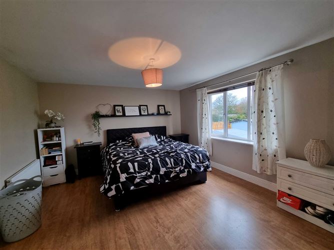 18 Barry Pk, Glanworth, Cork
