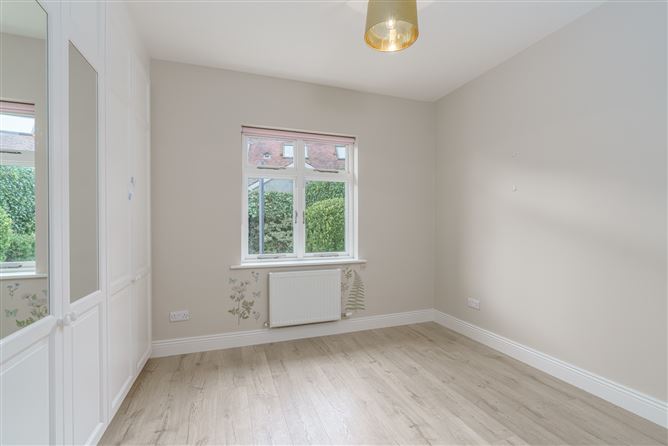 Photo 15 of 28 — 27 Hampton Crescent St Helen's Wood Booterstown Co Dublin , Mount Merrion, Dublin