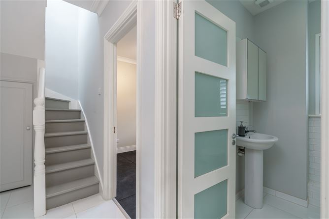 Photo 10 of 28 — 27 Hampton Crescent St Helen's Wood Booterstown Co Dublin , Mount Merrion, Dublin