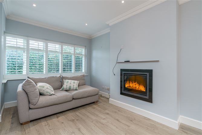 Photo 6 of 28 — 27 Hampton Crescent St Helen's Wood Booterstown Co Dublin , Mount Merrion, Dublin