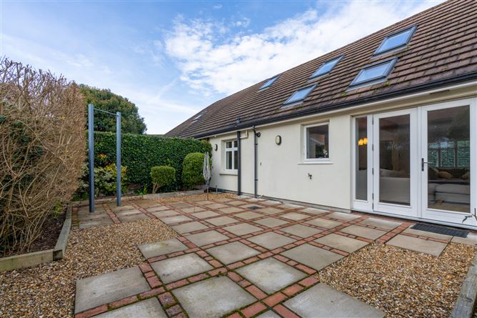 Photo 25 of 28 — 27 Hampton Crescent St Helen's Wood Booterstown Co Dublin , Mount Merrion, Dublin